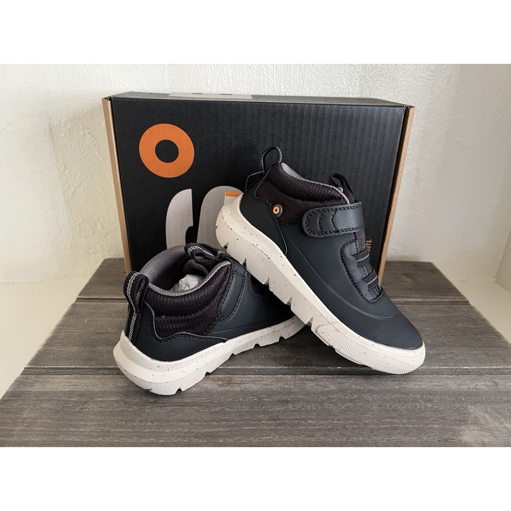 Bogs Kicker Mid Sneakers Kids Size 10 Black White New Waterproof Hiking Shoes